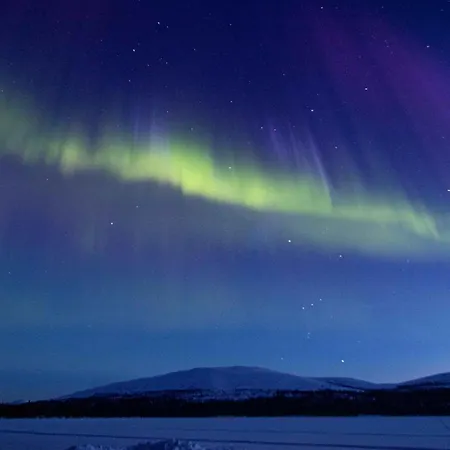 Igloo 2 In Northern Lights By Dg Lomailu